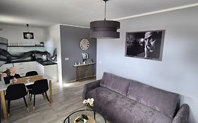 Apartament Cinema